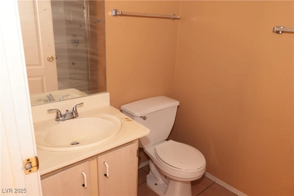 1900 Torrey Pines, Las Vegas, NV 89108