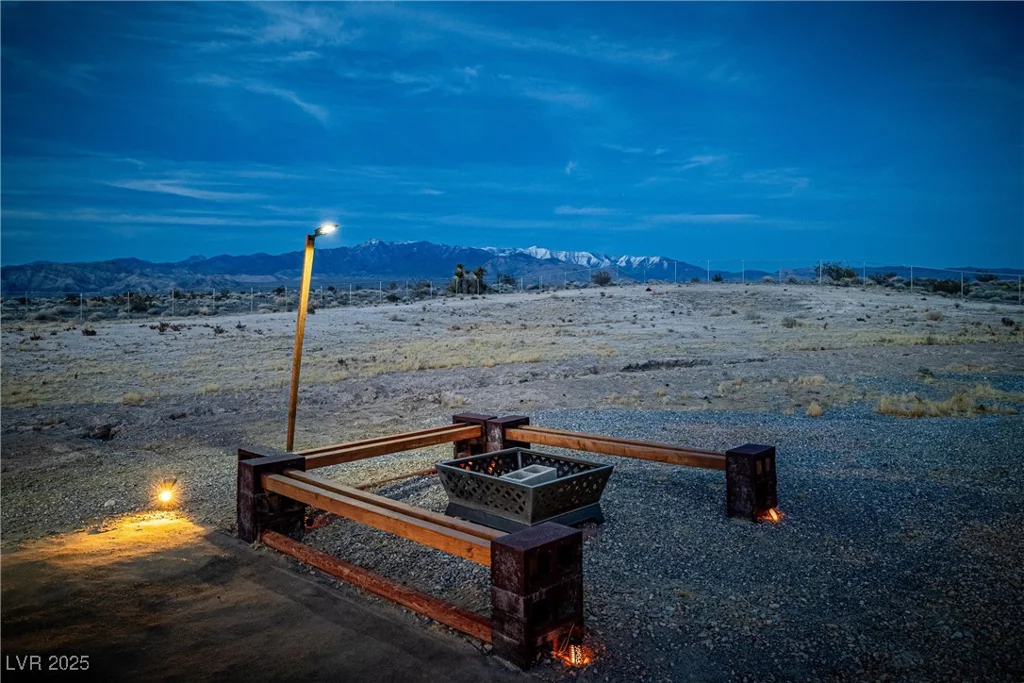 6220 H S, Pahrump, NV 89061