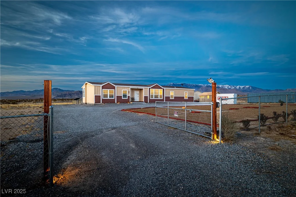 6220 H S, Pahrump, NV 89061