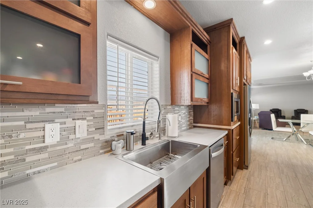 6220 H S, Pahrump, NV 89061