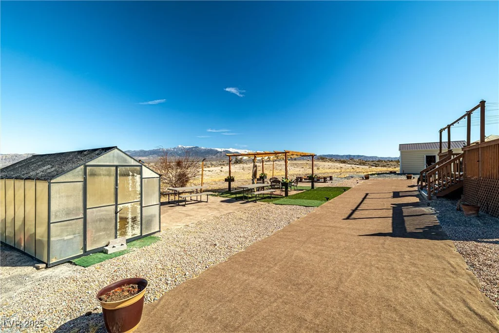6220 H S, Pahrump, NV 89061