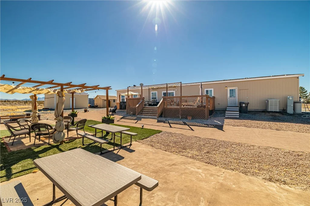 6220 H S, Pahrump, NV 89061