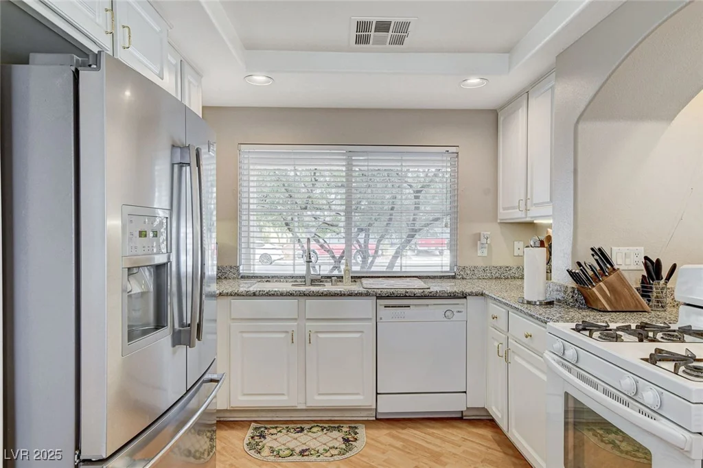 10657 Medicine Bow, Las Vegas, NV 89183