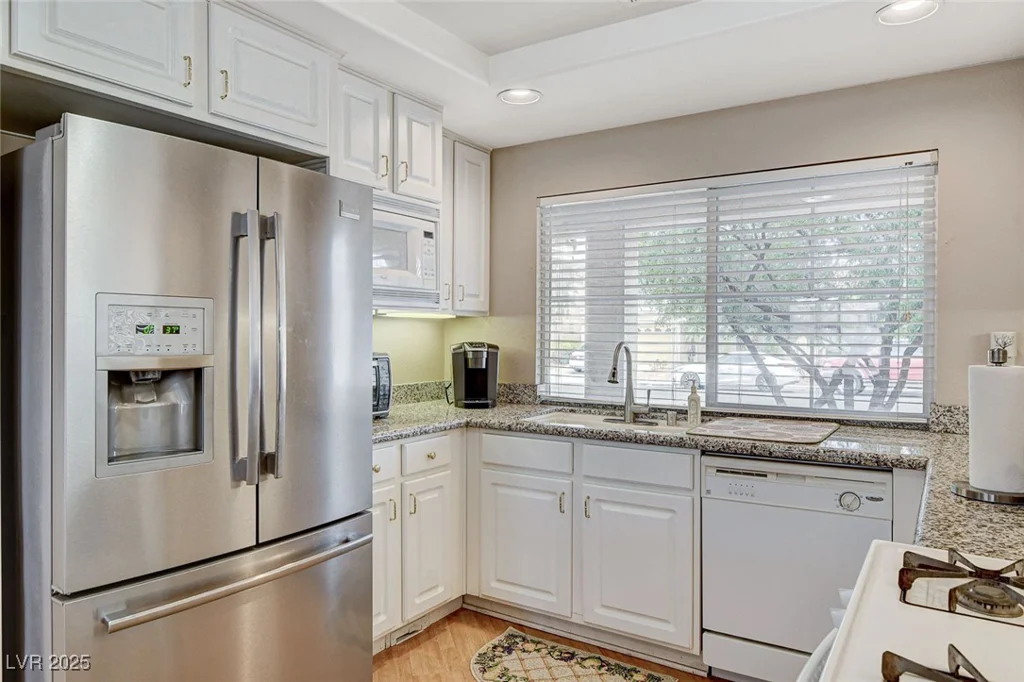 10657 Medicine Bow, Las Vegas, NV 89183