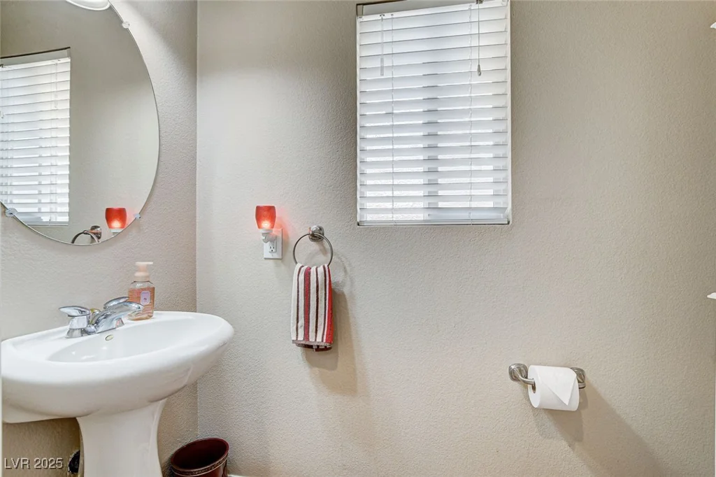 10657 Medicine Bow, Las Vegas, NV 89183