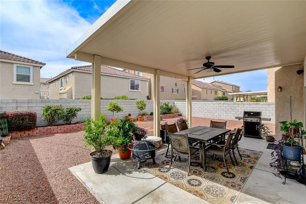 10657 Medicine Bow, Las Vegas, NV 89183