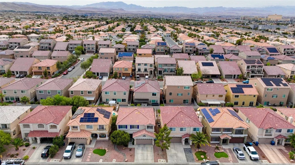10657 Medicine Bow, Las Vegas, NV 89183
