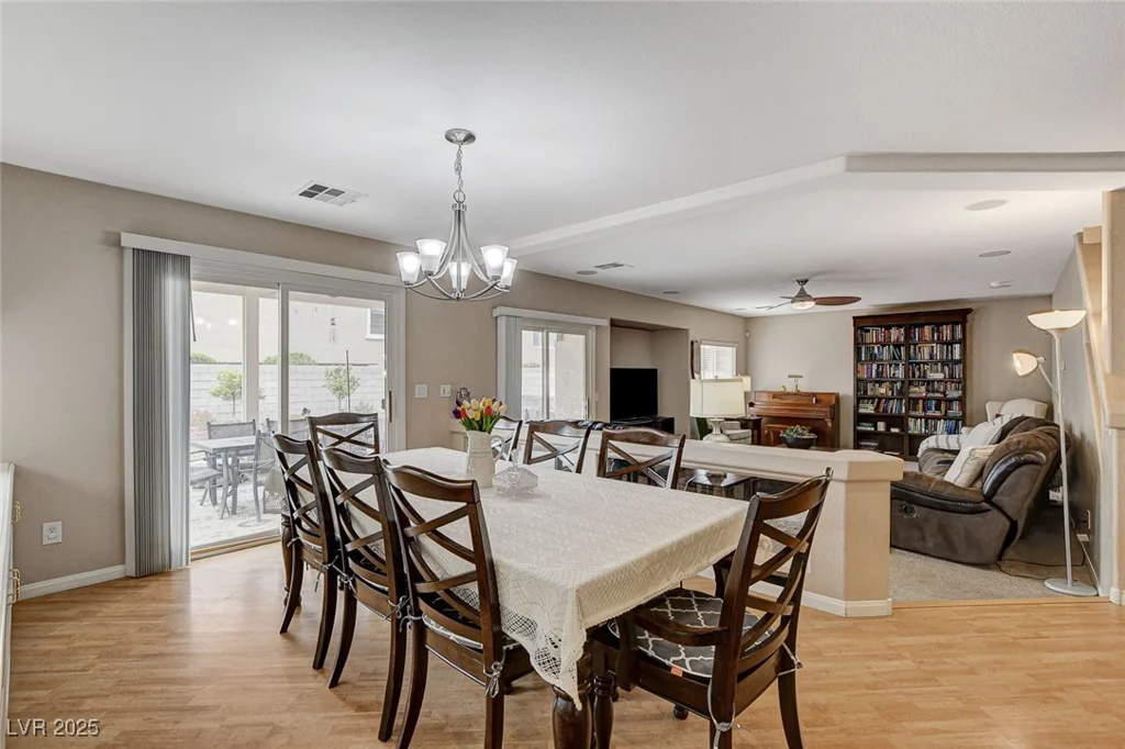 10657 Medicine Bow, Las Vegas, NV 89183