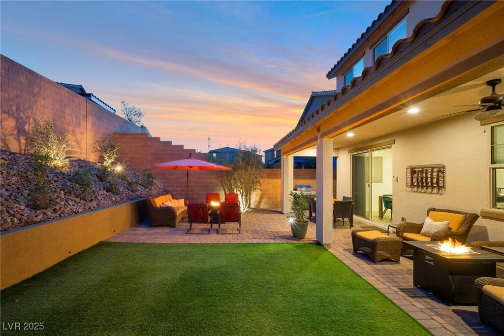 27 Parco Fiore, Henderson, NV 89011