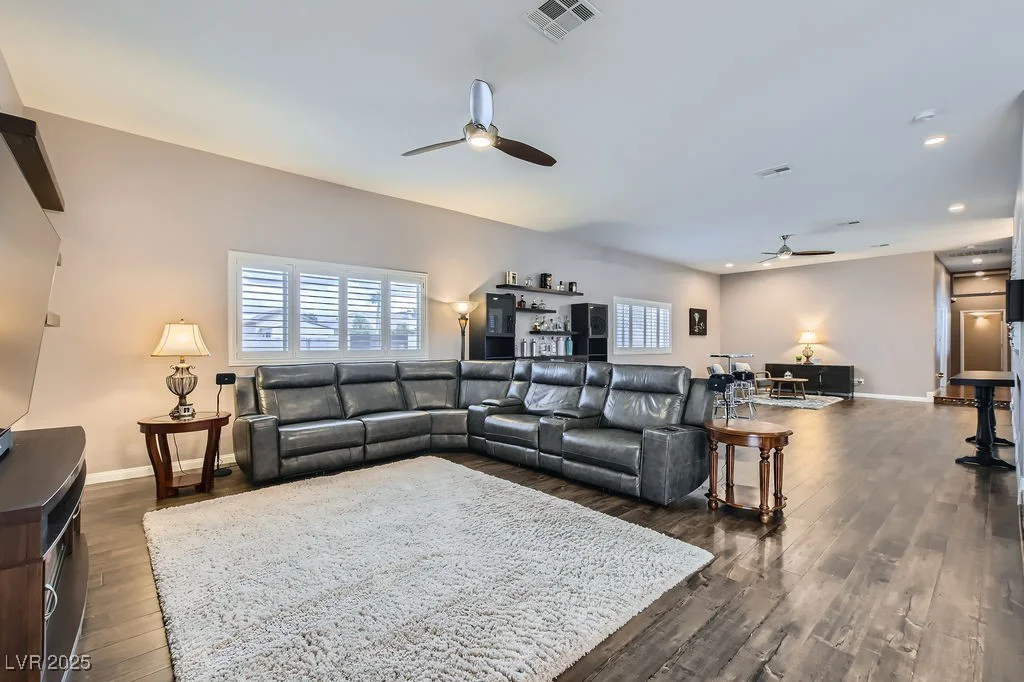 647 Foxhall Rd, Henderson, NV 89002