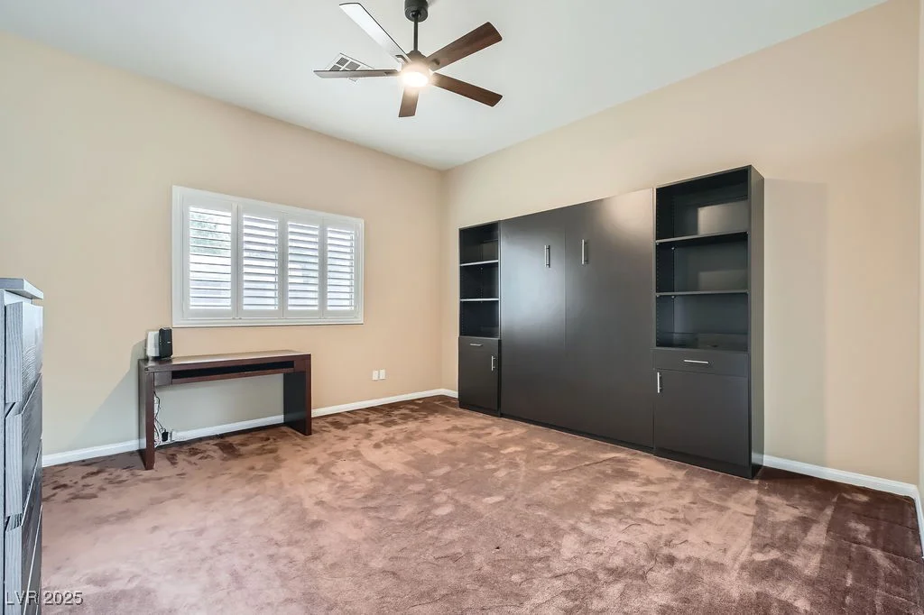 647 Foxhall Rd, Henderson, NV 89002