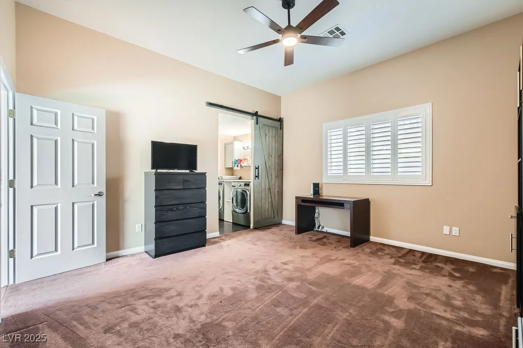 647 Foxhall Rd, Henderson, NV 89002