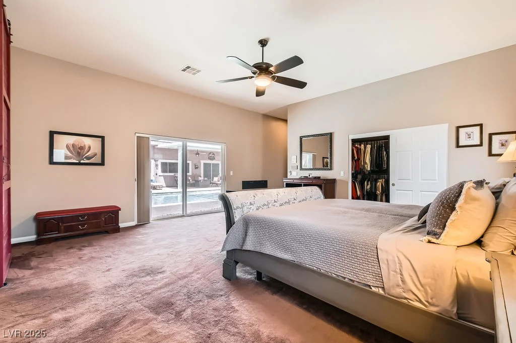 647 Foxhall Rd, Henderson, NV 89002