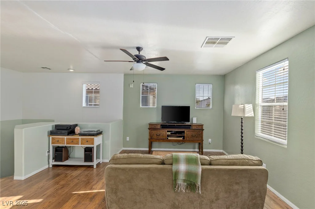 4350 Westbury Square, North Las Vegas, NV 89032
