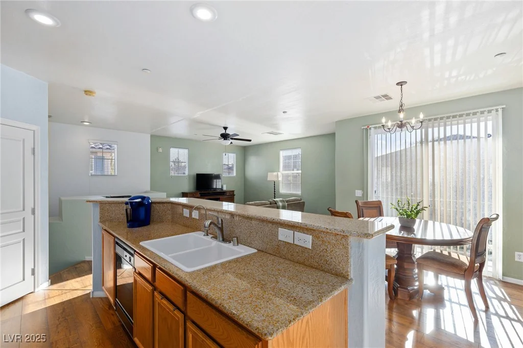 4350 Westbury Square, North Las Vegas, NV 89032