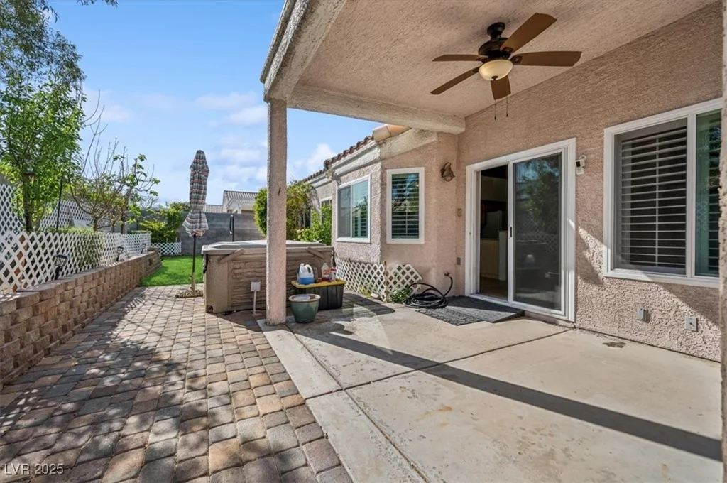 9211 Golden Feather, Las Vegas, NV 89147
