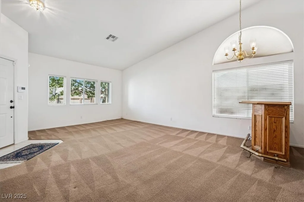 9211 Golden Feather, Las Vegas, NV 89147