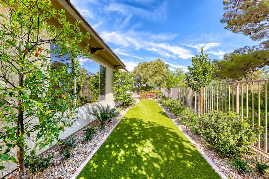4 Annadale, Henderson, NV 89052