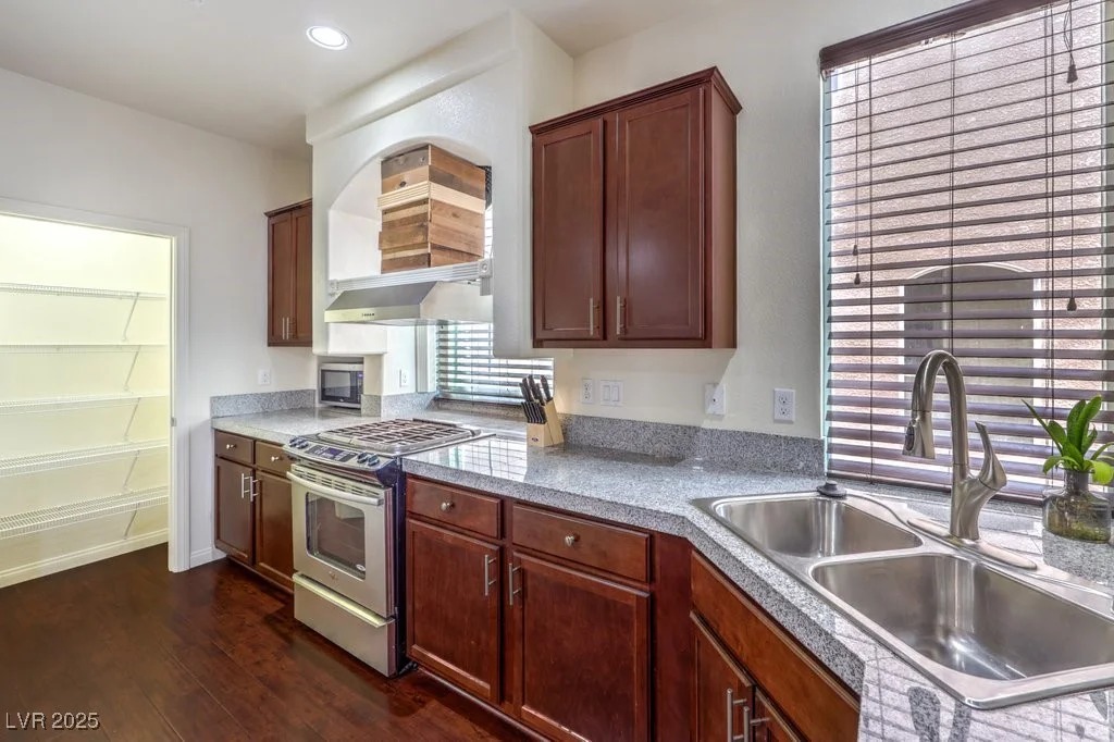 6843 Philharmonic, Las Vegas, NV 89139