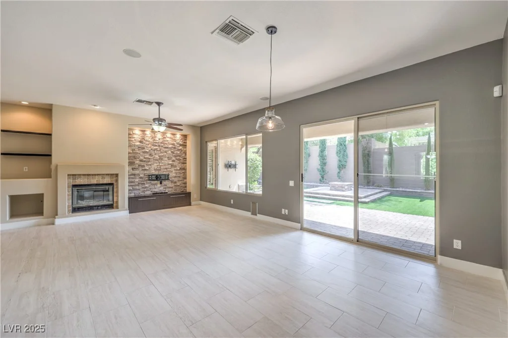 3 Glendora, Henderson, NV 89052