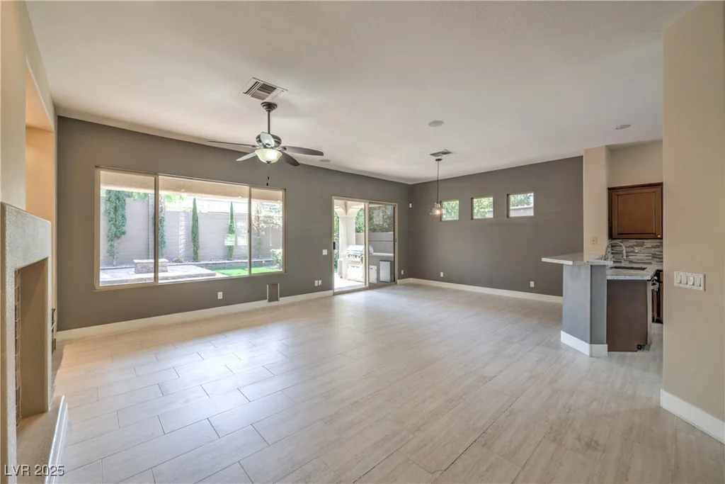 3 Glendora, Henderson, NV 89052