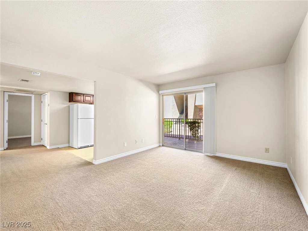 5339 Indian River, Las Vegas, NV 89103