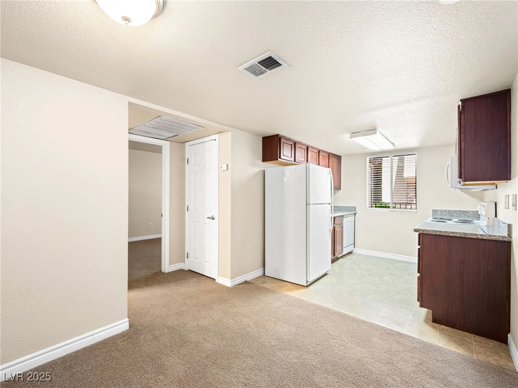 5339 Indian River, Las Vegas, NV 89103