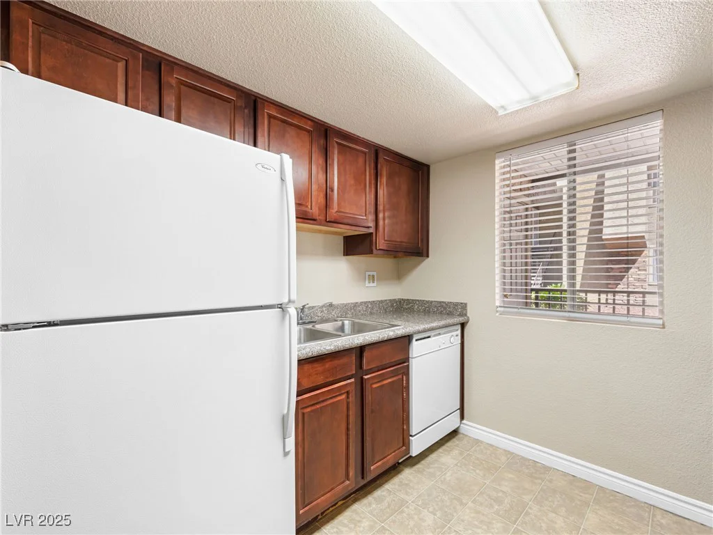 5339 Indian River, Las Vegas, NV 89103