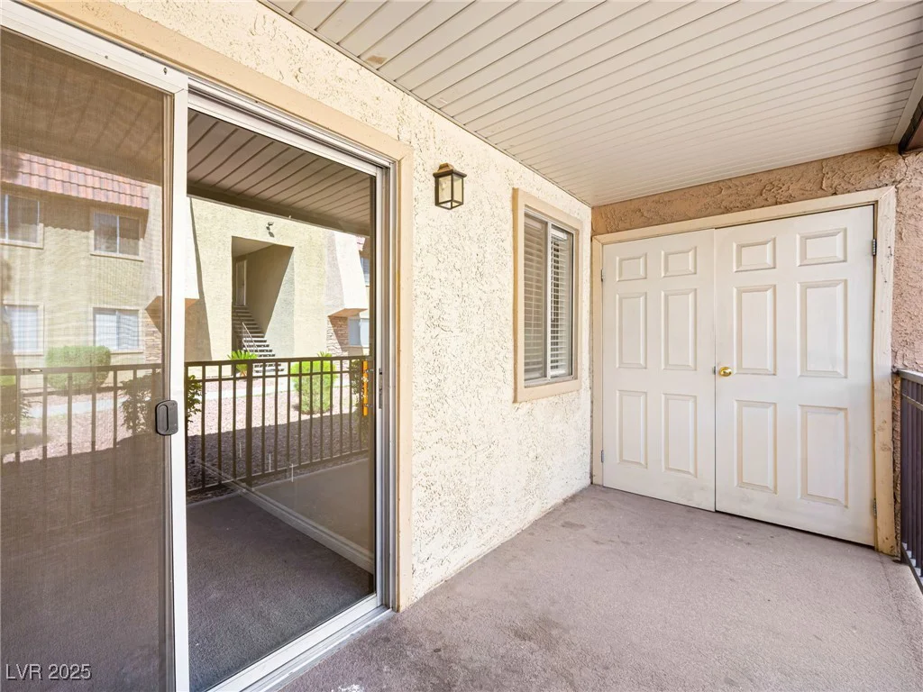 5339 Indian River, Las Vegas, NV 89103