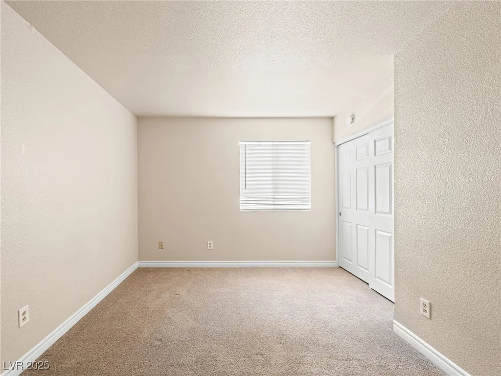 5339 Indian River, Las Vegas, NV 89103