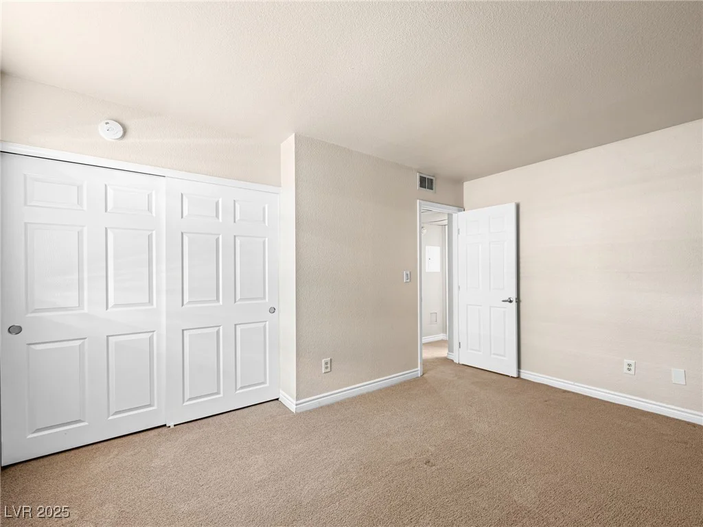 5339 Indian River, Las Vegas, NV 89103