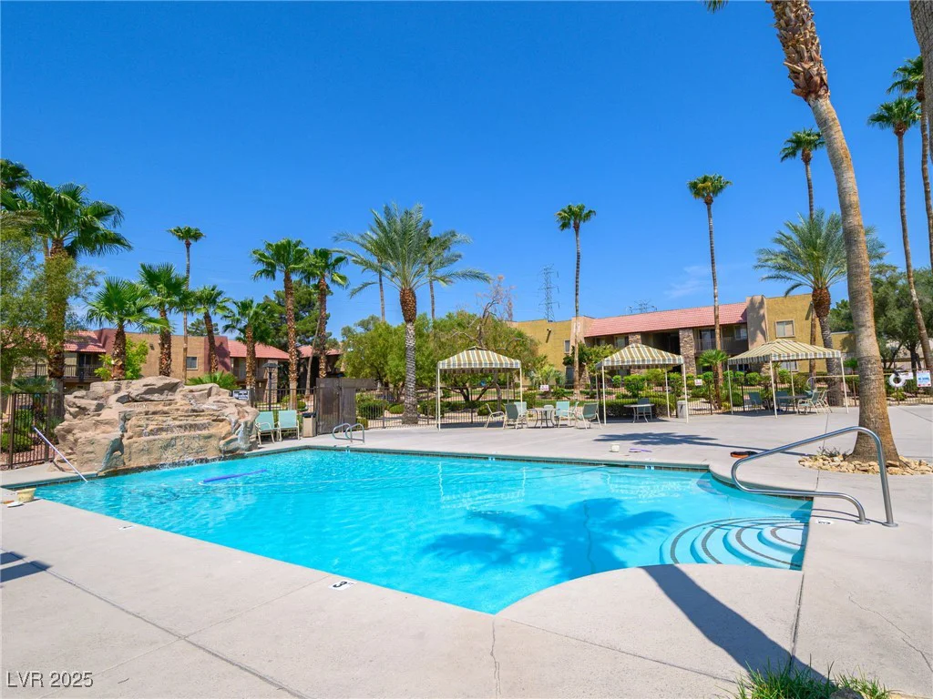 5339 Indian River, Las Vegas, NV 89103