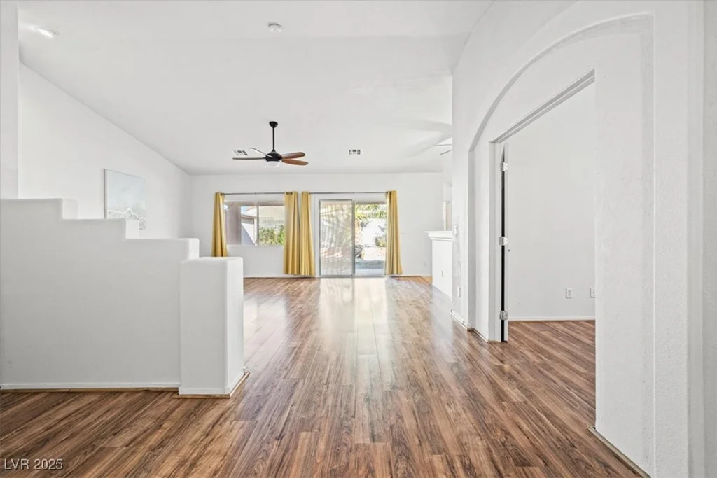 7033 Red Tide, Las Vegas, NV 89131
