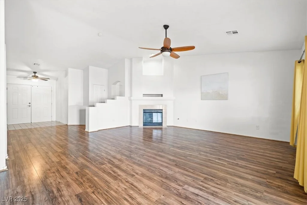 7033 Red Tide, Las Vegas, NV 89131