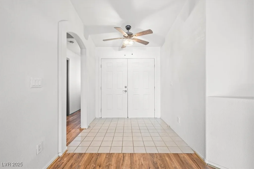 7033 Red Tide, Las Vegas, NV 89131