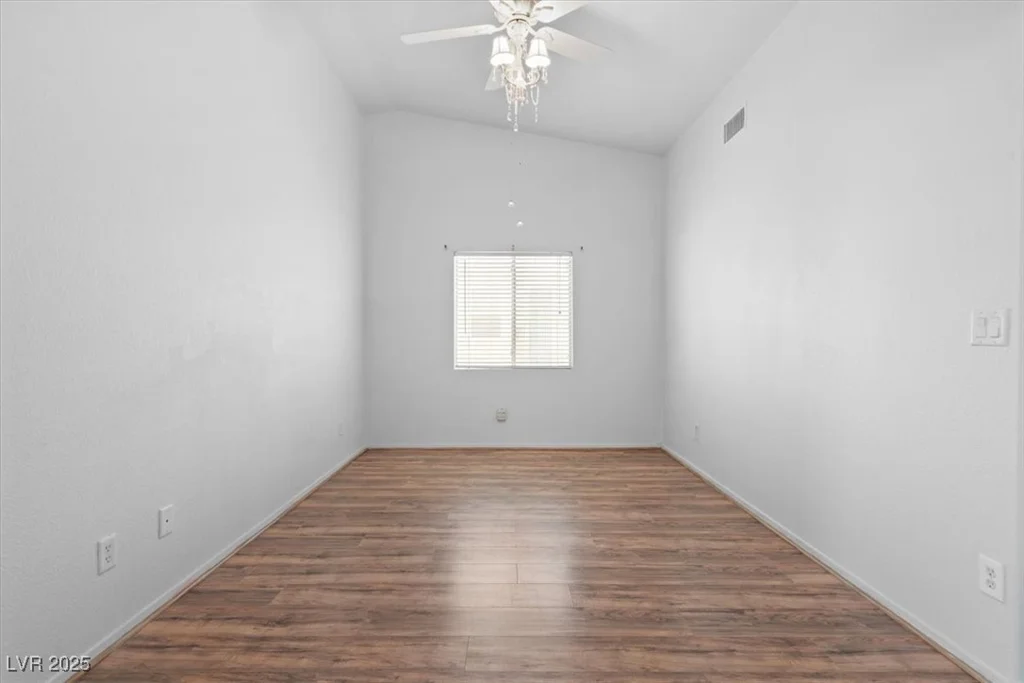 7033 Red Tide, Las Vegas, NV 89131