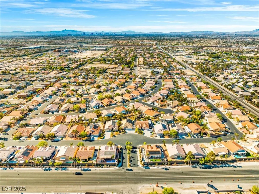 7033 Red Tide, Las Vegas, NV 89131