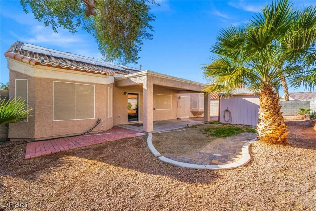 7033 Red Tide, Las Vegas, NV 89131