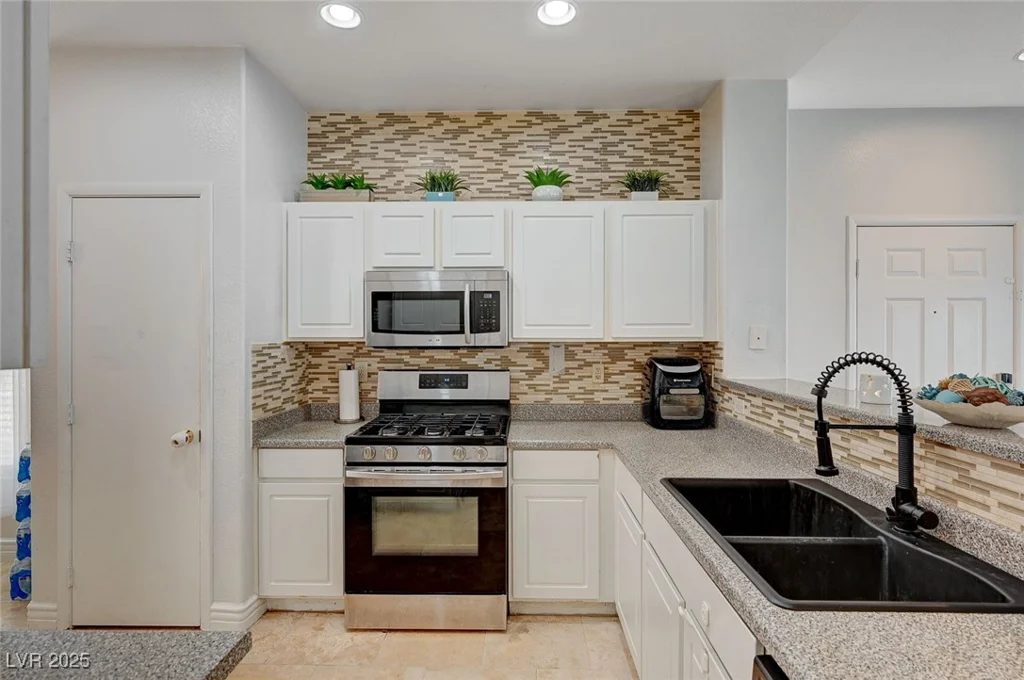 6404 Extreme Shear, Henderson, NV 89011