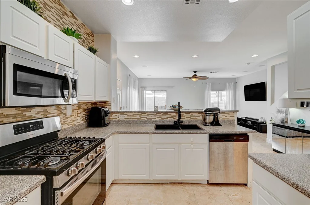 6404 Extreme Shear, Henderson, NV 89011