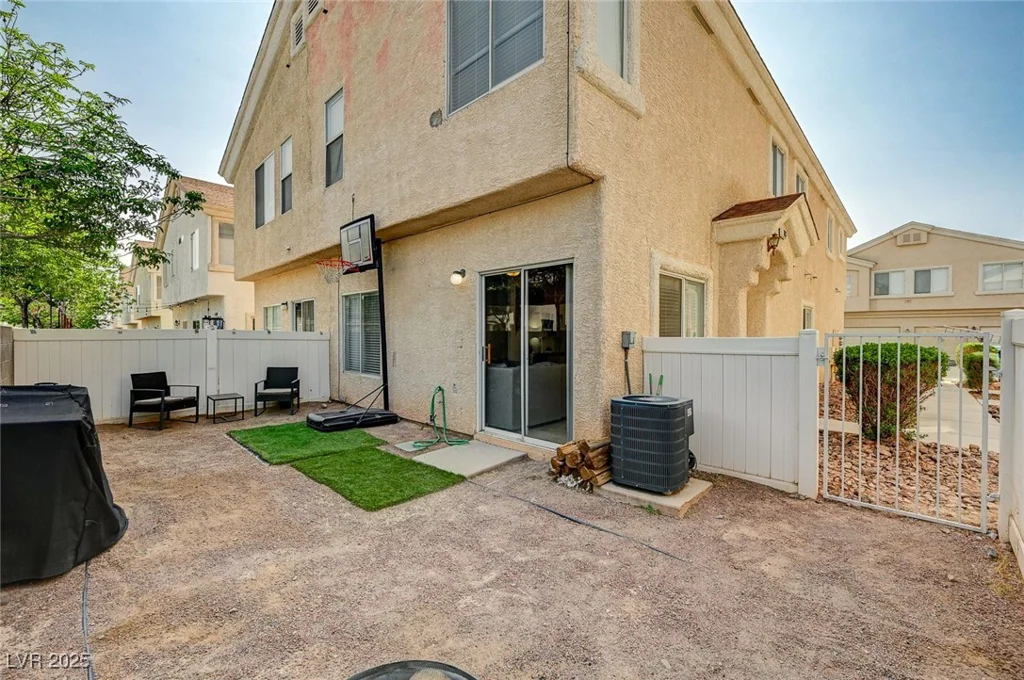 6404 Extreme Shear, Henderson, NV 89011