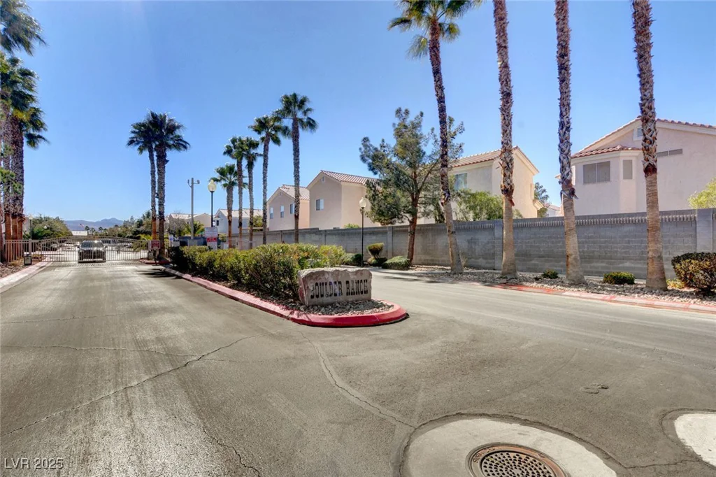6404 Extreme Shear, Henderson, NV 89011