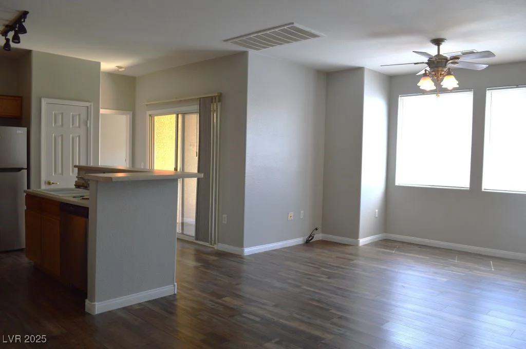 9303 Gilcrease, Las Vegas, NV 89149