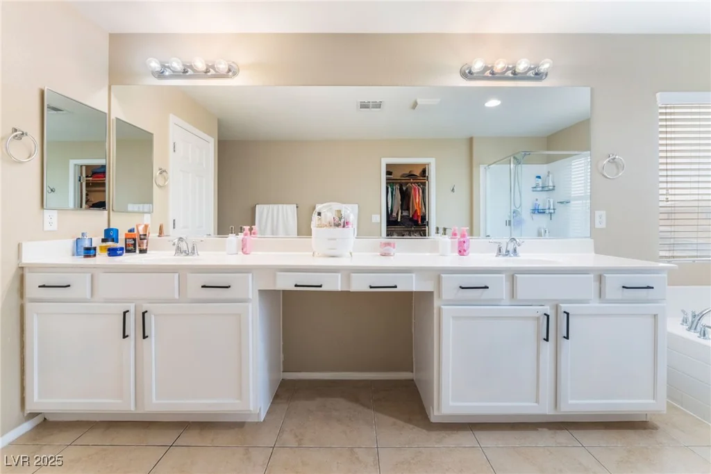 8112 Sapphire Sea, North Las Vegas, NV 89085