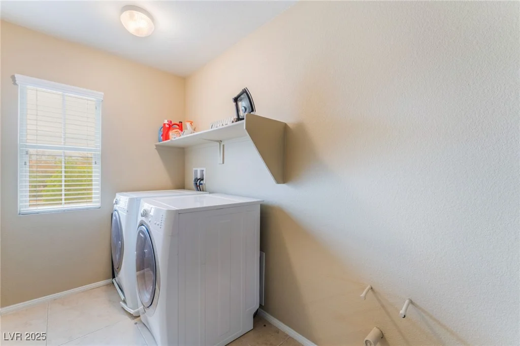 8112 Sapphire Sea, North Las Vegas, NV 89085