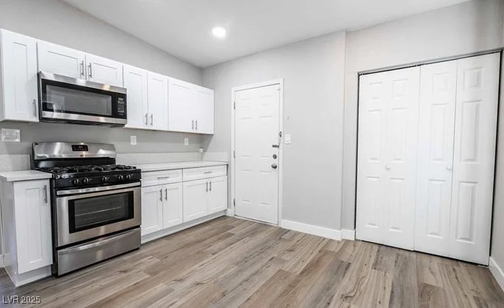 2990 La CANADA, Las Vegas, NV 89169