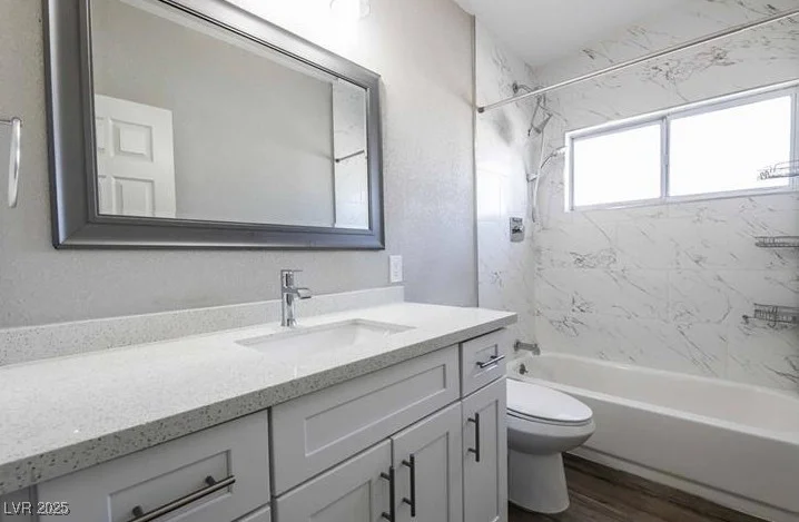 2990 La CANADA, Las Vegas, NV 89169