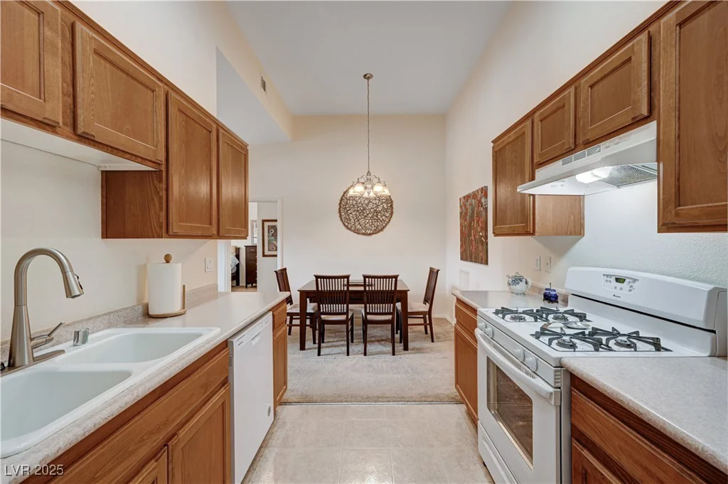 8985 Durango, Las Vegas, NV 89113