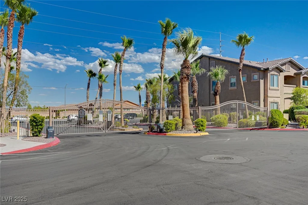 8985 Durango, Las Vegas, NV 89113