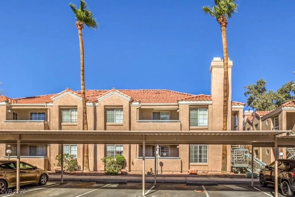 1375 Hacienda, Las Vegas, NV 89119